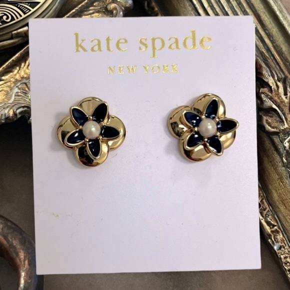 KATE SPADE • Elegant Gold & Black Floral Pearl Stud Earrings - Picture 5 of 5